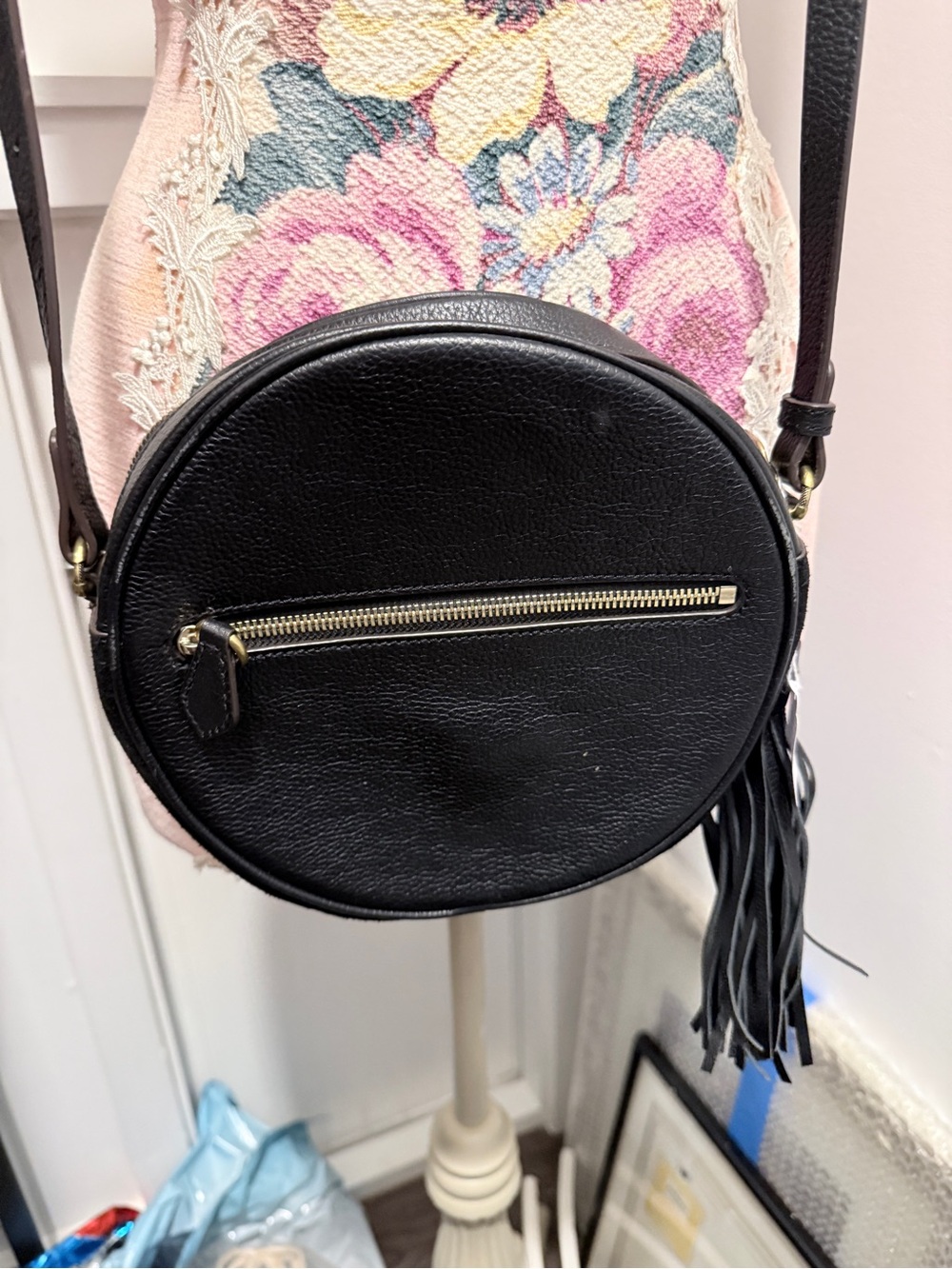 Black Round Crossbody Bag with Tassel - Unbranded - Picture 3 of 4